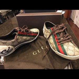 Women’s Gucci Sneaker